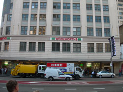 �������ȥ�ꥢ���ε��Ϥ�ۤ���woolworth