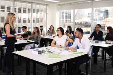 elsis 日本人少ない 語学学校 オーストラリア 格安